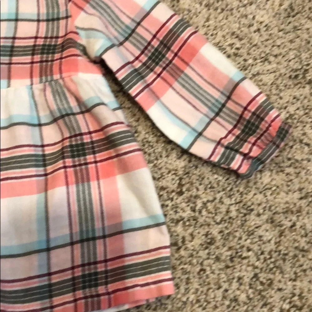 Carter’s 6 month plaid top NWOT